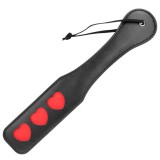 Cumpara ieftin Paleta KINK - HEART, pentru jocuri erotice BDSM, din piele cu inimioare, negru/rosu, 32 X 6 CM