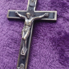 Crucifix de gat vechi complet,argintat expus fara a fi curata sau lustruit,mare