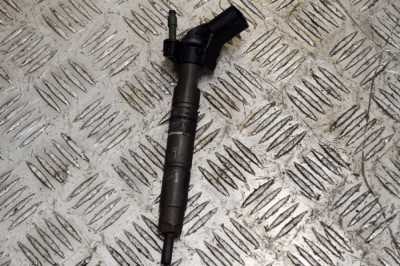 Injector de combustibil MERCEDES-BENZ VITO / MIXTO Furgon W639 2012 OEM: A6420701187,0445116026 13964216 foto