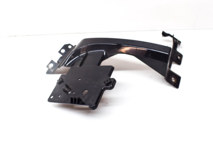 Suport bara de protecție st&acirc;nga spate LAND ROVER RANGE ROVER EVOQUE L538 2017 OEM: JJ32-17A751-AD 14540191