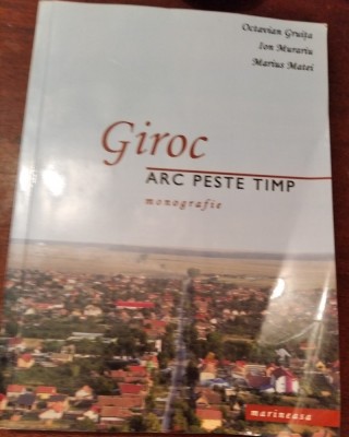 GIROC ARC PESTE TIMP foto