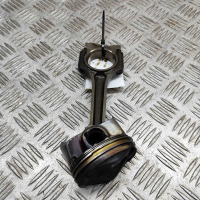 Piston FORD FOCUS III 2012 OEM: 1699376 foto