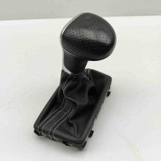 Nuca schimbător de viteze AUDI A6 Avant 4G5, C7, 4GD 2012 OEM: 4G1713139 31047948