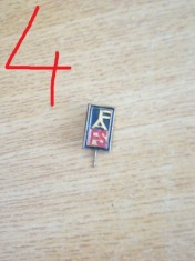 QW9 J 14 - Insigna - tematica tehnica - inscriptia FA FS