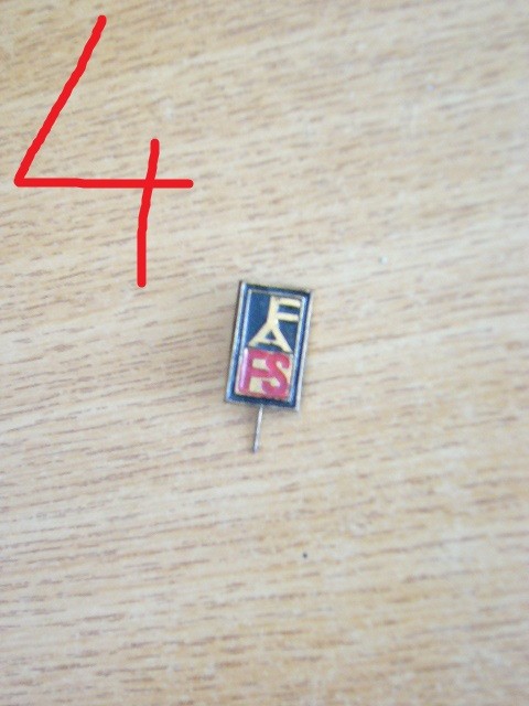 QW9 J 14 - Insigna - tematica tehnica - inscriptia FA FS