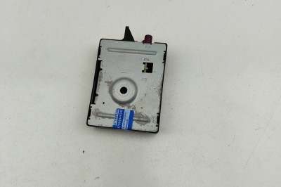 Amplificator de antena BMW 3 F30, F80 2015 OEM: 9230911 | 31453874 foto