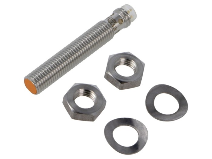 Senzor inductiv IFM ELECTRONIC