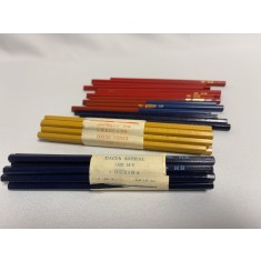 Lot Creioane Vintage Republica Sibiu Dacia Amiral &amp; Venus Perioada Comunistă RSR (cca. 1970&ndash;1980)