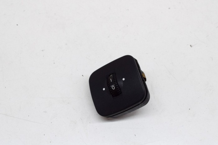 Comutator &icirc;ncălzire scaun MERCEDES-BENZ S W220 2001 OEM: A2208000878 | 14446829