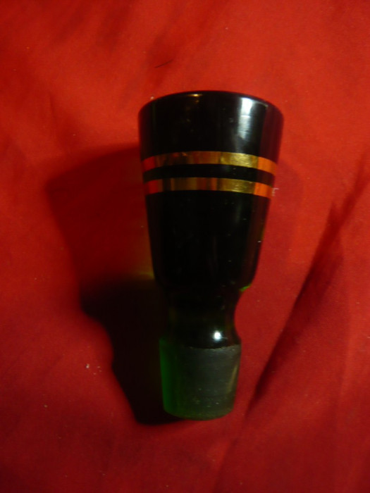 Dop din sticla verde cu 2 dungi aurii pt carafa din sticla ,L=8cm