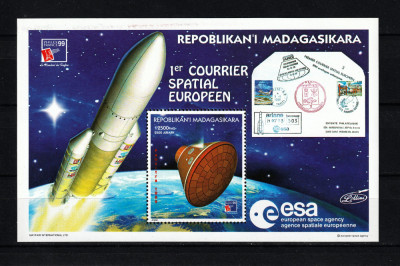 Madagascar, 1999 | ESA - Prima poştă europeană din Cosmos | Coliţă - MNH | aph foto