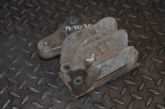 Suport motor st&acirc;nga FORD TRANSIT CUSTOM Minibus / passenger 2015 OEM: BK21-7M124-A 12020041