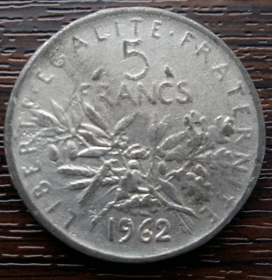 (M2160) MONEDA FRANTA - 2 FRANCS 1962, FALS DE EPOCA foto