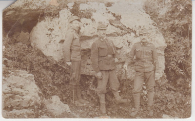 M5 B73 - FOTO - FOTOGRAFIE FOARTE VECHE - militari la munte - anul 1917 foto