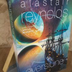 Alastair Reynolds - Eversiune