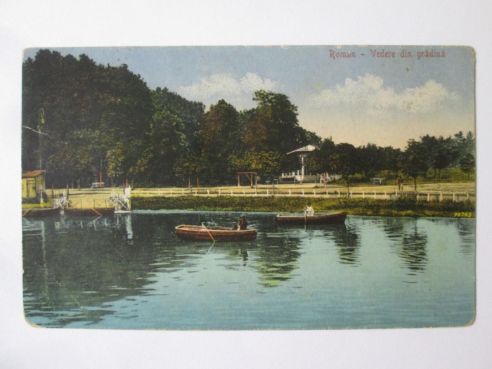 Roman(Neamt):Vedere din gradina,carte postala circulata 1922 cu timbre de ajutor
