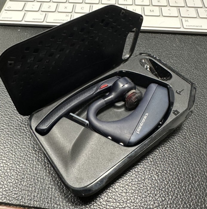 Casca Bluetooth Handsfree PLANTRONICS Voyager 5200 + carcasa, negru (175)