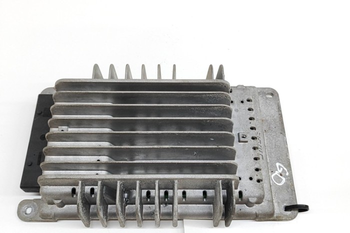 Amplificator de sunet AUDI A4 Cabrio 8H7, B6, 8HE, B7 2009 OEM: 8H0035223D 28328292