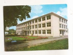 RF56 -Carte Postala- Tg. Neamt, Liceul Stefan cel Mare, circulat 1968