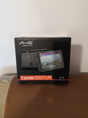 Combo GPS + Camera video integrata Mio 5207 LM - full Europa + card microSD 8 GB foto