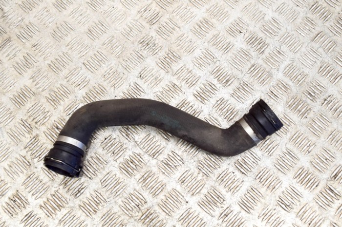 Furtun radiator răcire dreapta BMW 3 F30, F80 2016 OEM: 8514051 14938383