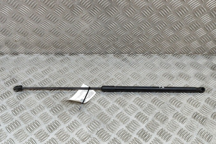 Amortizor capota st&acirc;nga față VW TOUAREG 7P5 2016 OEM: 7P6823359A 27586703