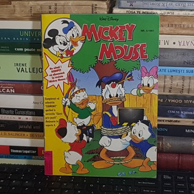 MICKEY MOUSE * REVISTA DE BENZI DESENATE , EGMONT ROMANIA , NR. 3 / 1997 foto