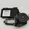 Motor macara geam ușă dreapta spate VW TOUAREG 7LA, 7L6, 7L7 2003 OEM: 3D0959794C,7L0959704B,0130821764 29438975
