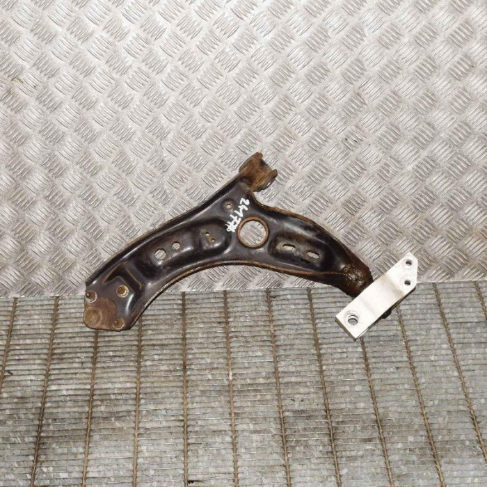 Braț inferior dreapta față VW PASSAT Variant B7 365 2011 OEM: 3C0199231E,1K0407166C 4118598