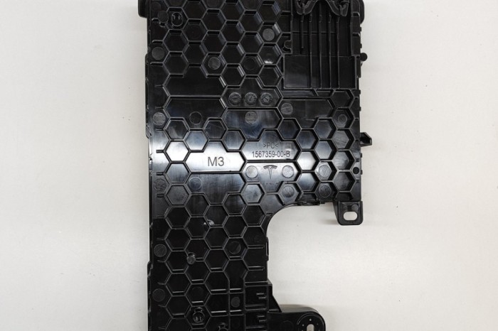 TESLA MODEL 3 2023 OEM: 1567455-02-D,1567359-00-B SKU: 22061414