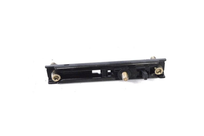 Reglaj &icirc;nălțime centura dreapta față LAND ROVER RANGE ROVER III L322 2004 OEM: 7072694 15301800