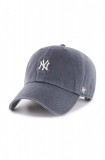 47brand șapcă de baseball din bumbac MLB New York Yankees culoarea bleumarin, cu imprimeu B-BSRNR17GWS-VN