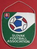 Fanion fotbal - Federatia de Fotbal din SLOVACIA (dimensiuni 23 x 21.5 cm)