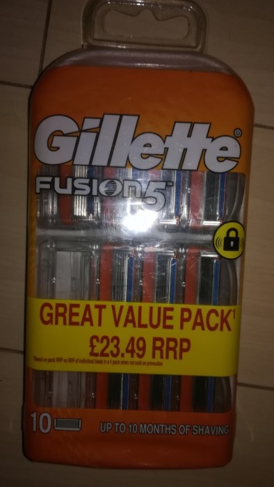 Set Economic 10 rezerve Gillette Fuzion (nou) Set Economic 10 rezerve Gillette Fuzion (nou)
