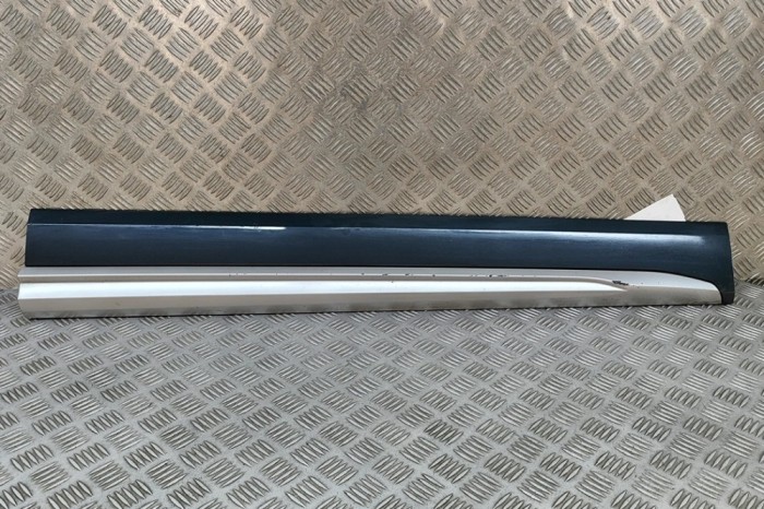 Bandou inferior ușă dreapta față AUDI Q5 FY 2021 OEM: 80A853960A 28195218