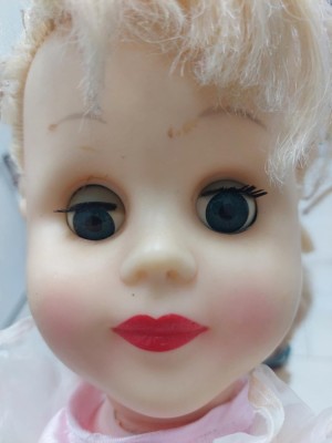 Papusa veche 75 cm.papusa cu membre inferioare si superioare mobile,ochi mobili corect,papusa vintage/veche colectie.corp PVC,cap PVC,Papusa colectie foto