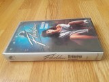 ✅ CASETĂ VIDEO VHS FILM FLASHDANCE STRĂLUCIREA DANSULUI JENNIFER BEALS, paramount