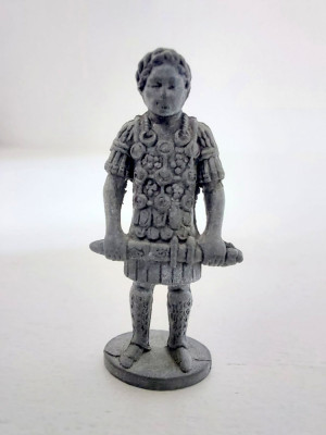 Figurina cavaler miniatura metal neferos alb 4cm, colectibil foto