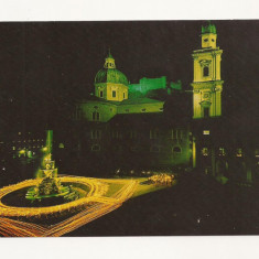 AT3 -Carte Postala-AUSTRIA- Salzburg, Residenplatz und Dom, necirculata