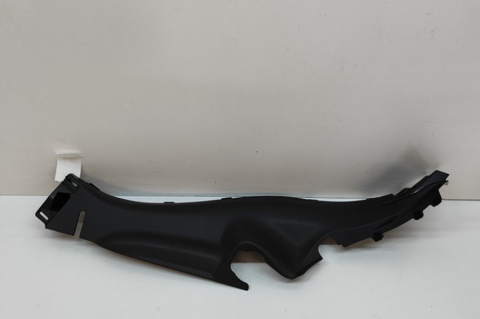 Ornament prag interior st&acirc;nga spate MAZDA CX-30 DM 2023 OEM: DFR5-68770 | 29509731