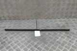 Chedar geam ușă st&acirc;nga față LAND ROVER DEFENDER L315 2005 OEM: MXC5836 28452042