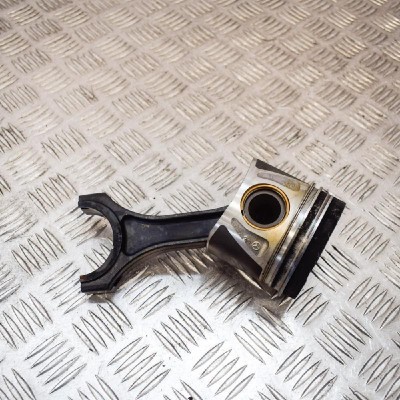 Piston MERCEDES-BENZ E W212 2010 OEM: A6510300020A6510302517 3335620 foto