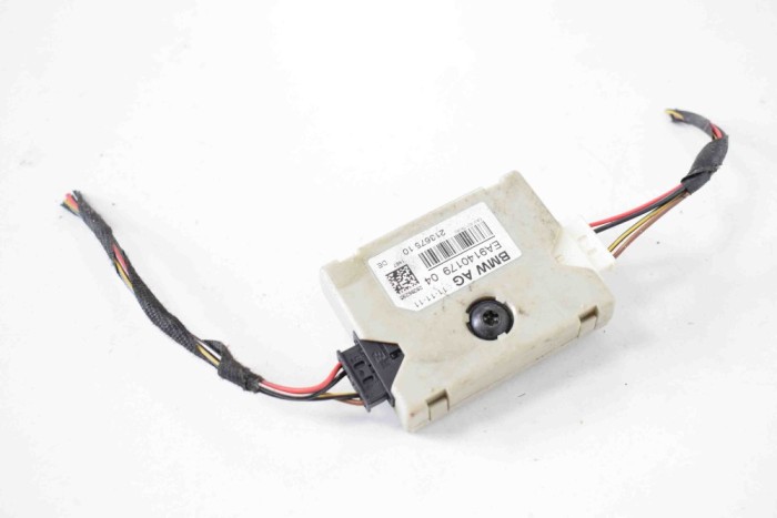 Amplificator de antena BMW 7 F01, F02 2012 OEM: 9140179
