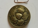 piesa masiva bronz , dimensiune diametru 5 cm