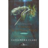 Cumpara ieftin Cassandra Clare - Uneltiri intunecate. Vol.I Doamna de la miezul noptii+Vol.II Stapanul Umbrelor+Vol.III Regina Aerului si a Int