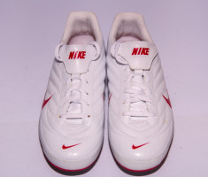 Ghete Fotbal - NIKE TIEMPO JR. - 36.5 - foto