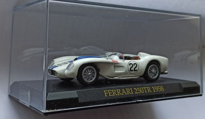 Macheta Ferrari 250 TR TestaRossa 24h Le Mans 1958 - IXO/Altaya 1/43