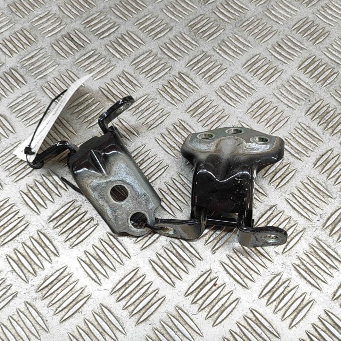 Balama ușă dreapta față SSANGYONG KORANDO C300 2022 OEM: 62820-09001,62820-14000 26363427