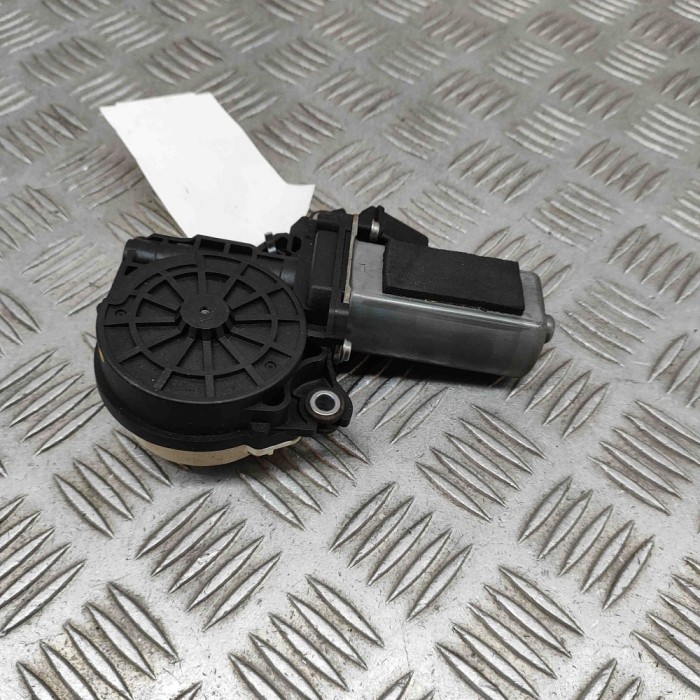 Unitate soft close ușă dreapta față AUDI A8 D4 4H_ 2011 OEM: 4F0837060