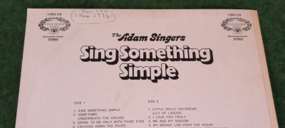 DISC VINIL &amp;ndash; HALLMARK&amp;nbsp; LP AN&amp;nbsp; 1970 THE ADAM SINGERS - SING SOMETHING SIMPLE&amp;nbsp; foto
